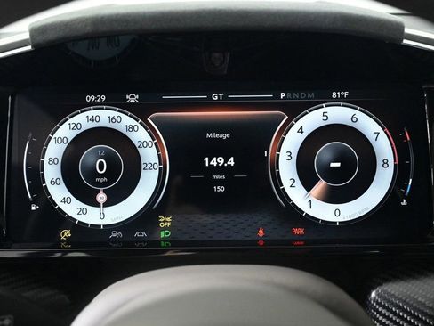 Used 2025 Aston Martin Vanquish image 7