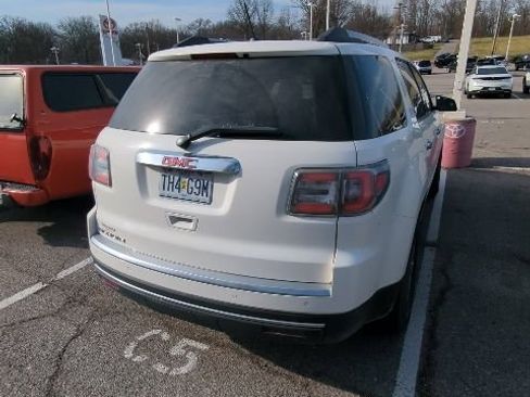 Used 2014 GMC Acadia SLE image 6