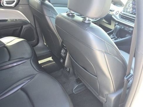 Used 2026 Jeep Compass Limited AWD/4WD image 31