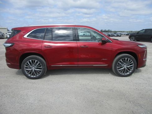 New 2026 Buick Enclave Avenir w/ Super Cruise Package FWD image 3