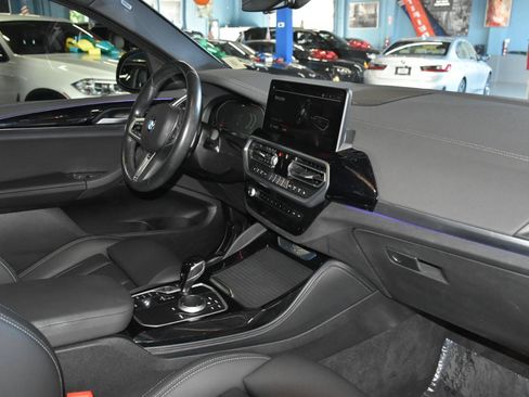 Used 2022 BMW X4 xDrive30i AWD/4WD image 14