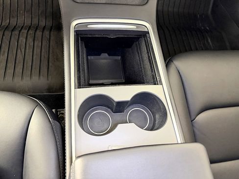 Used 2022 Tesla Model 3 Performance image 31