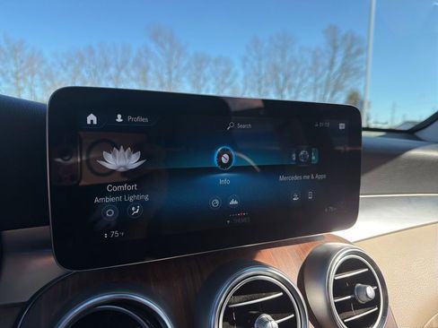 Used 2022 Mercedes-Benz GLC 300 4MATIC image 33