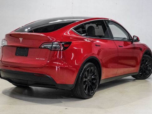 Used 2022 Tesla Model Y Long Range AWD/4WD image 11