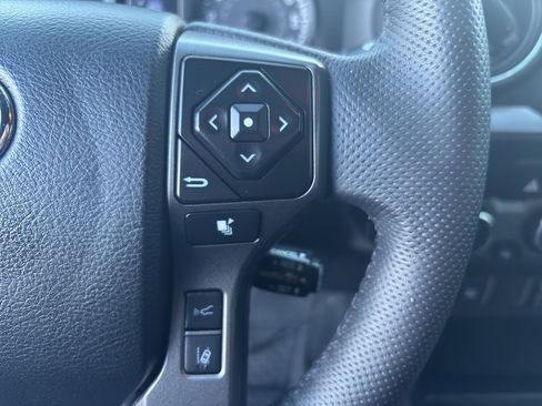 Used 2023 Toyota Tacoma TRD Off-Road image 22