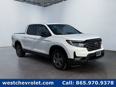 Used 2024 Honda Ridgeline TrailSport image 1