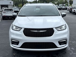 New 2026 Chrysler Pacifica Pinnacle video 2