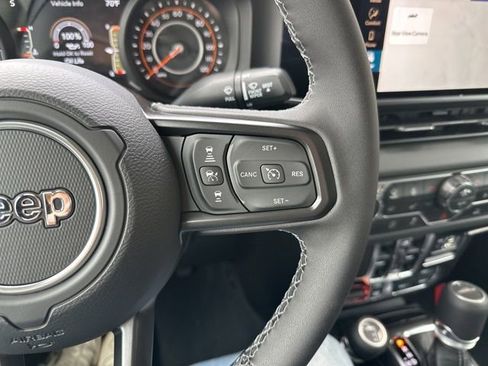 New 2026 Jeep Gladiator Sport AWD/4WD image 24