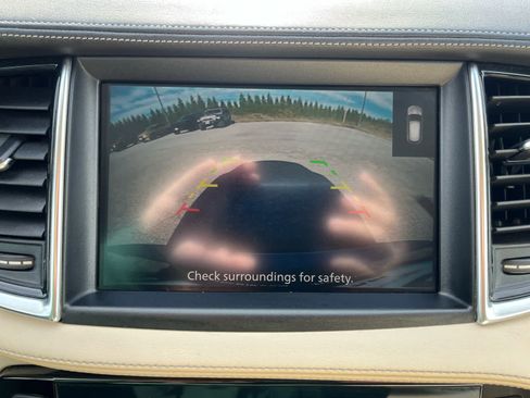 Used 2021 INFINITI QX50 Luxe image 16