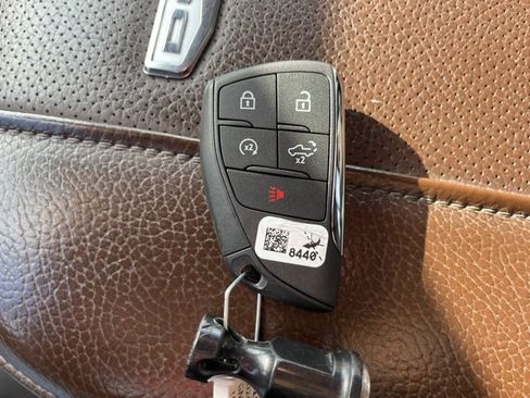 Used 2024 GMC Sierra 3500 Denali image 63