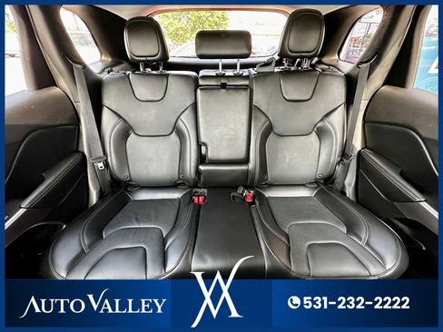 Used 2019 Jeep Cherokee Limited image 34