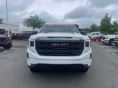Used 2024 GMC Sierra 1500 AT4 w/ Technology Package AWD/4WD image 2