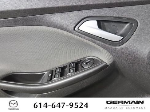 Used 2014 Ford Focus SE FWD image 28