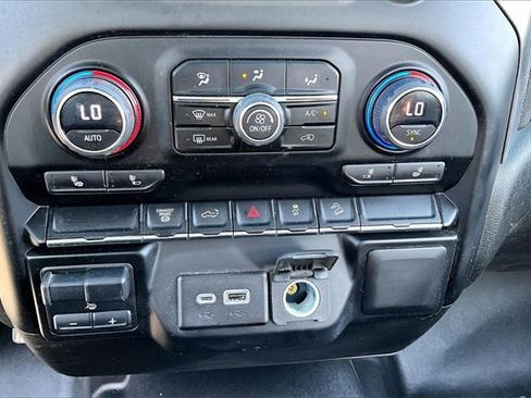 Used 2023 Chevrolet Silverado 2500 LT w/ Convenience Package image 17