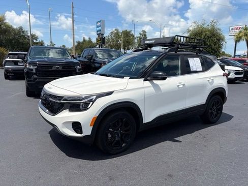Used 2024 Kia Seltos X-Line AWD/4WD image 3