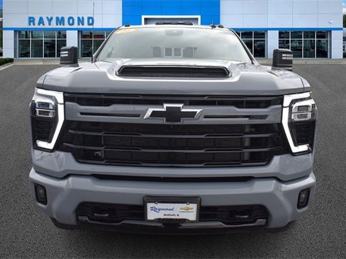 Used 2024 Chevrolet Silverado 2500 LT w/ Z71 Sport Edition image 8