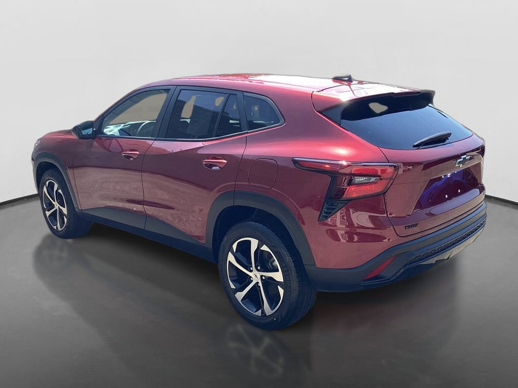 Used 2024 Chevrolet Trax RS FWD image 7