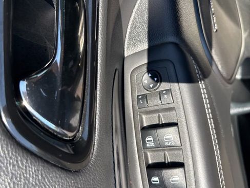 Used 2022 Dodge Durango SRT AWD/4WD image 17