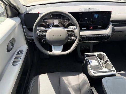 New 2026 Hyundai Ioniq 5 SEL RWD image 8