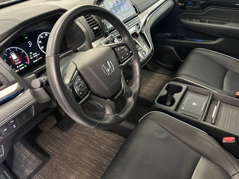 Used 2025 Honda Odyssey Touring image 5