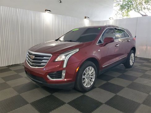 Used 2018 Cadillac XT5 FWD image 3