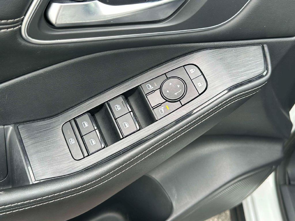 Used 2021 Nissan Rogue SV w/ Premium Package AWD/4WD image 17