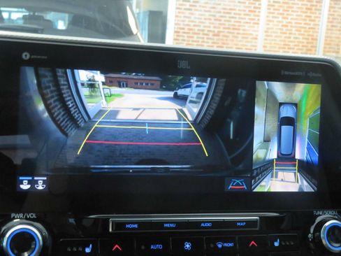 Used 2021 Toyota Highlander Platinum FWD image 56