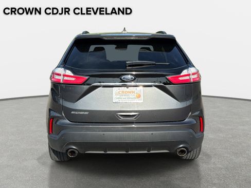 Used 2020 Ford Edge SE FWD image 5