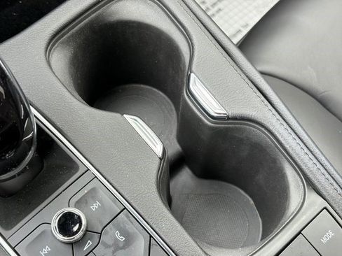 Certified 2023 Cadillac XT4 Premium Luxury image 24