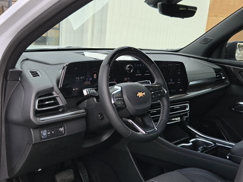 Used 2026 Chevrolet Traverse High Country FWD image 14