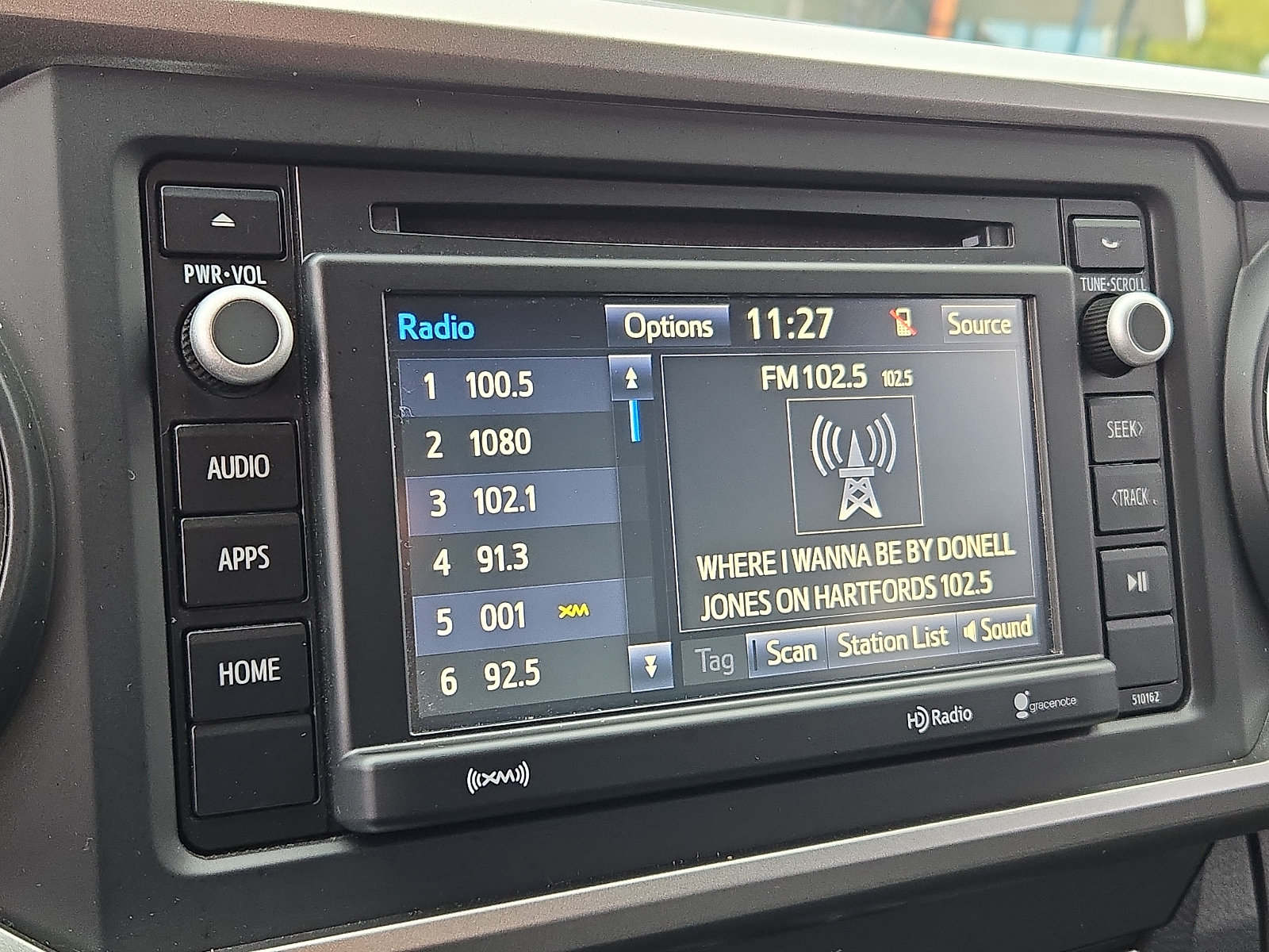 Used 2018 Toyota Tacoma SR5 w/ SR5 Appearance Package (SM) AWD/4WD image 16