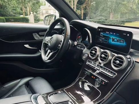 Used 2020 Mercedes-Benz GLC 300 GLC 300 Sport Utility 4D image 5