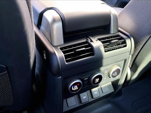 Used 2023 Land Rover Defender 130 X image 34
