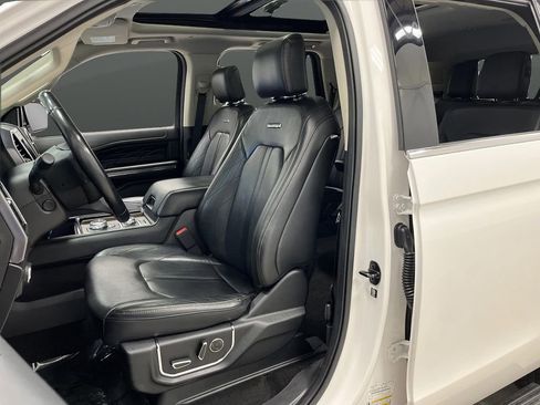 Used 2019 Ford Expedition Platinum image 4
