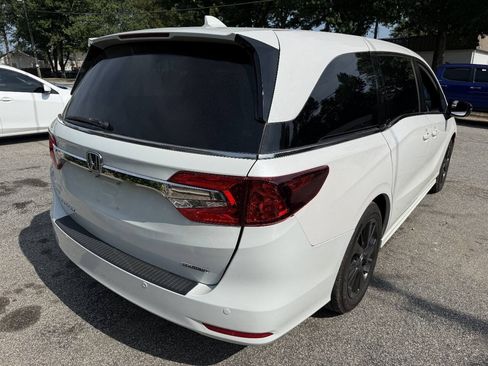 Used 2024 Honda Odyssey Sport image 5
