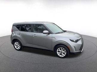 Used 2025 Kia Soul LX w/ LX Technology Package video 2