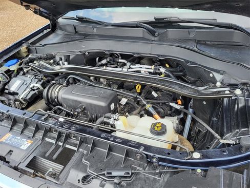 Used 2022 Ford Explorer Limited w/ Equipment Group 301A image 34