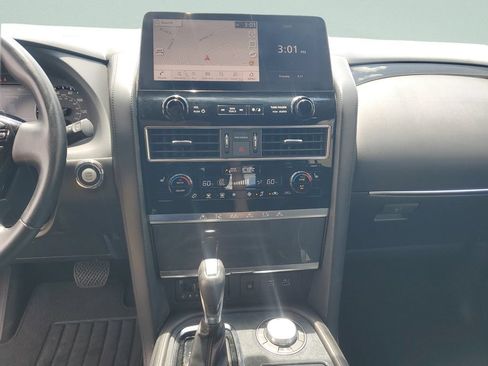 Used 2024 Nissan Armada SV AWD/4WD image 15
