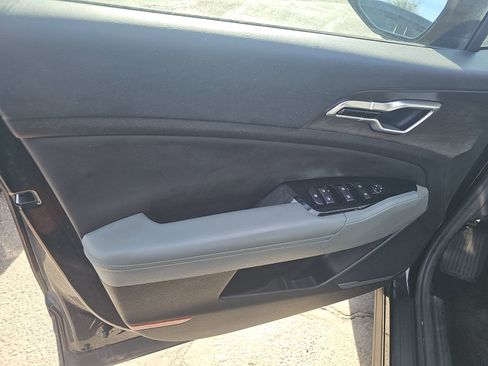 Used 2023 Kia Sportage X-Line w/ X-Line Premium Package image 9