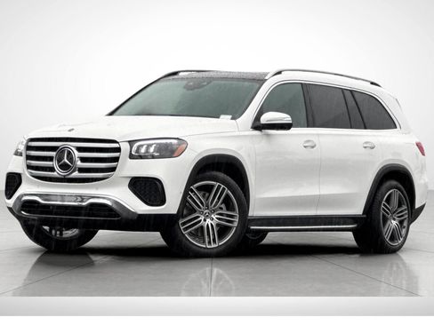 New 2026 Mercedes-Benz GLS 450 4MATIC image 2