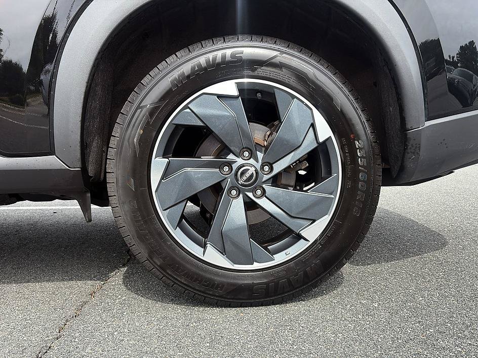 Certified 2024 Nissan Rogue SV AWD/4WD image 10