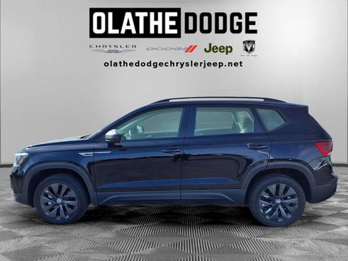 Used 2024 Volkswagen Taos S image 22