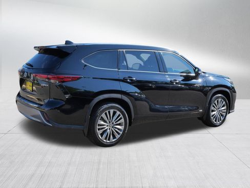 Used 2021 Toyota Highlander Platinum AWD/4WD image 8
