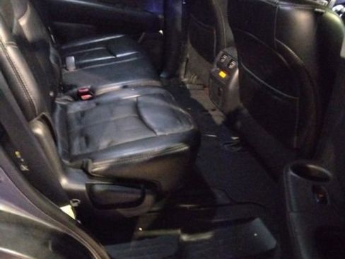 Used 2017 Nissan Pathfinder Platinum image 12