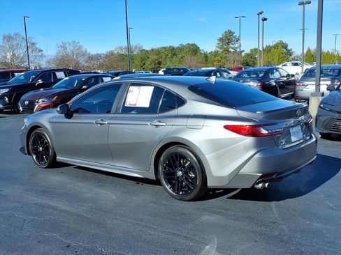 Used 2025 Toyota Camry SE w/ Multimedia Upgrade Package image 6