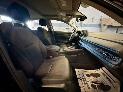 Used 2023 Honda Accord EX image 26