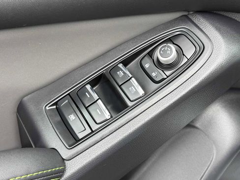 Used 2025 Subaru Ascent Onyx Edition image 12