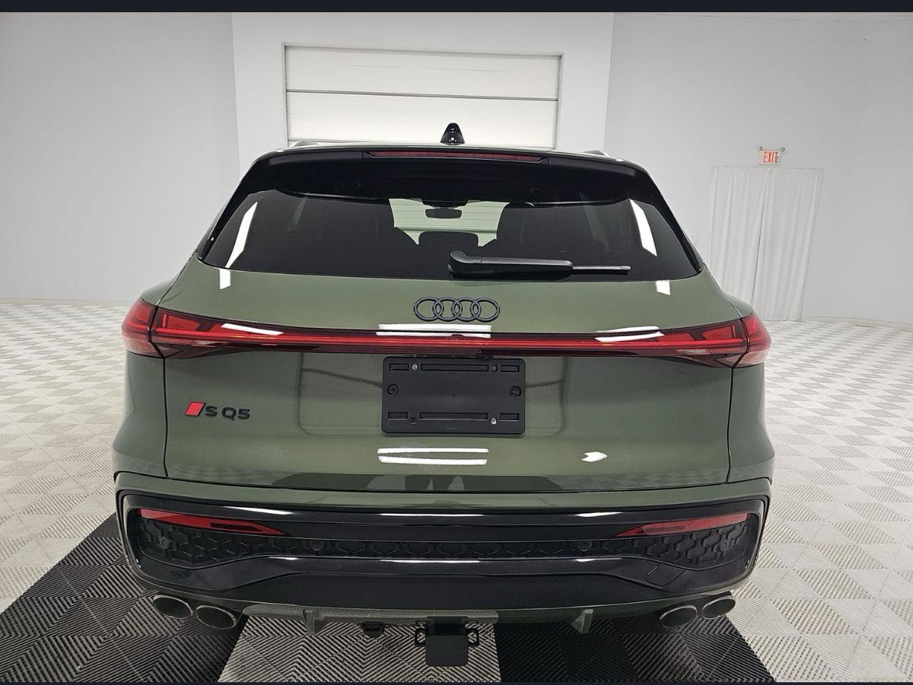 Used 2025 Audi SQ5 Prestige AWD/4WD image 5