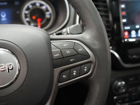 Used 2022 Jeep Cherokee Limited image 22