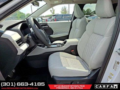 New 2025 Mitsubishi Outlander SEL image 10